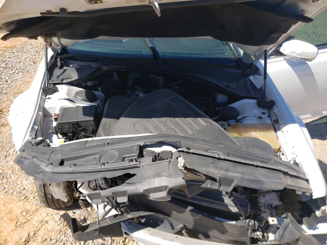 2016 Chrysler 300 - Image 12