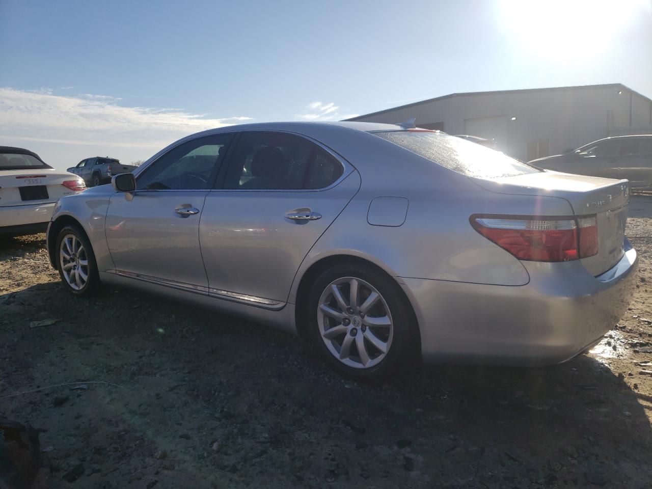 2008 Lexus LS - Image 2