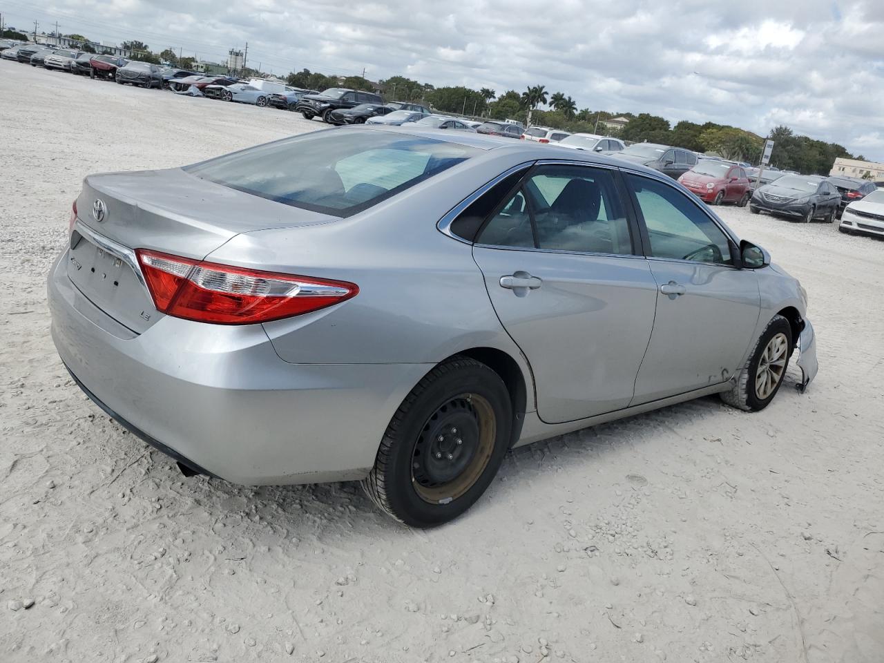 2017 Toyota Camry - Image 3