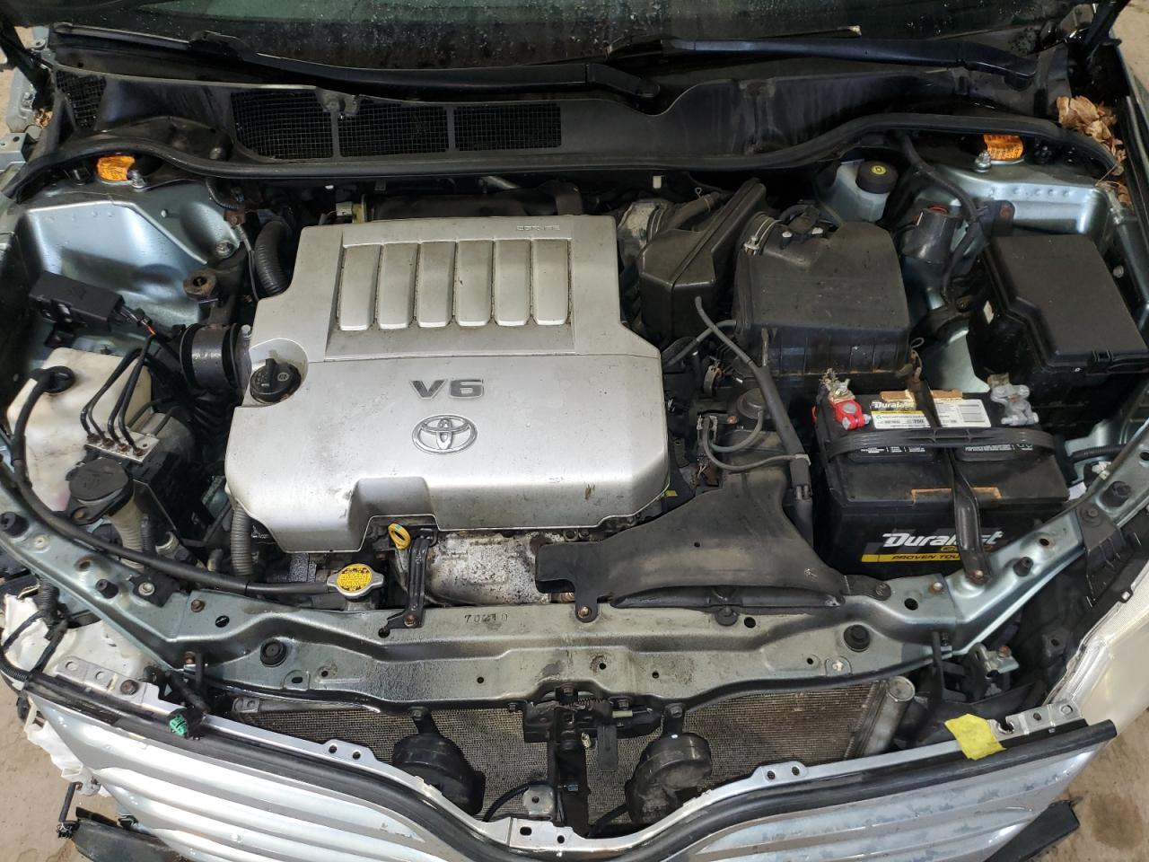 2010 Toyota Venza - Image 12