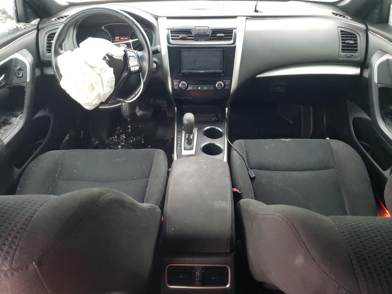 2015 Nissan Altima - Image 8