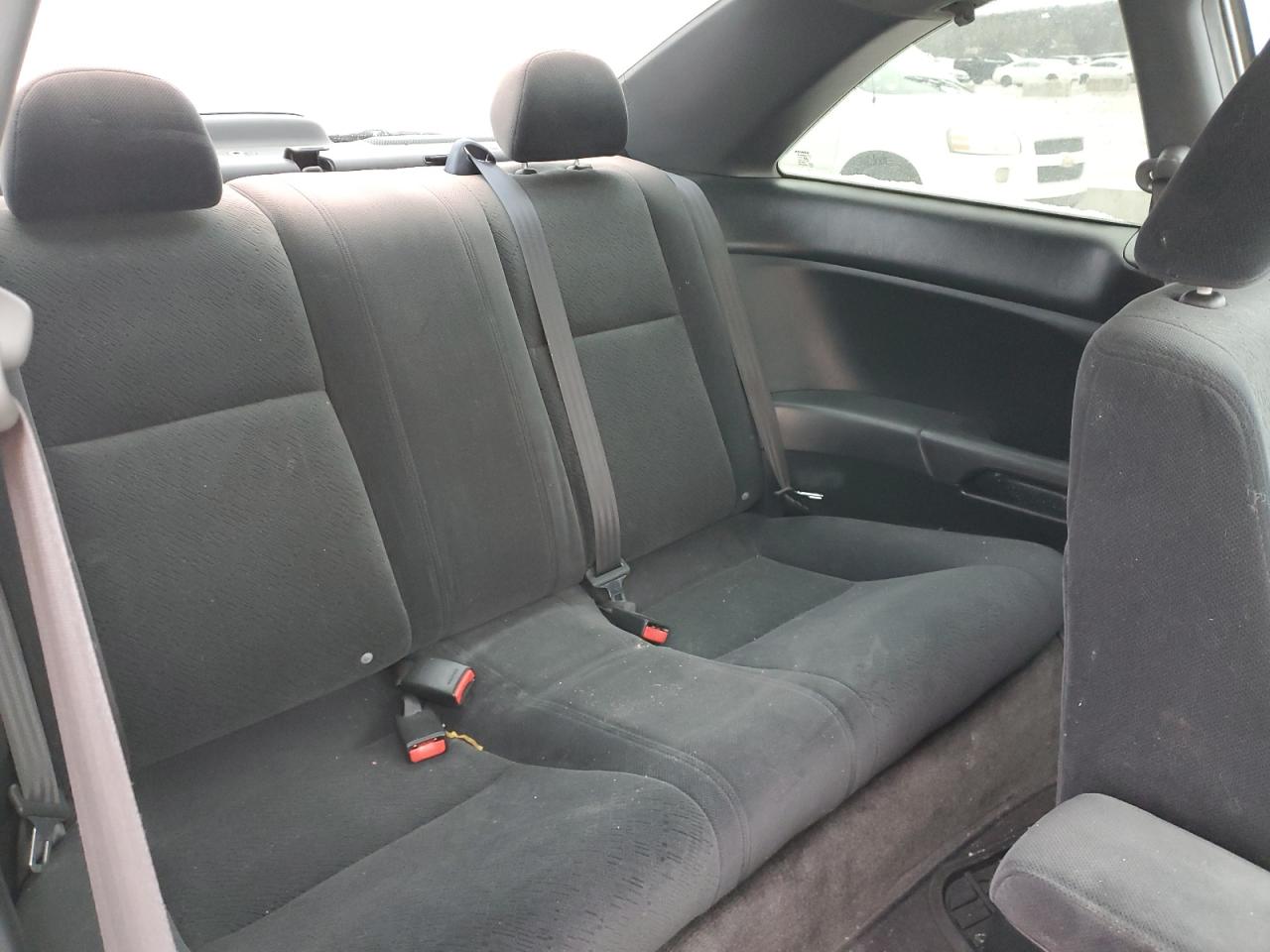 2005 Honda Civic - Image 11