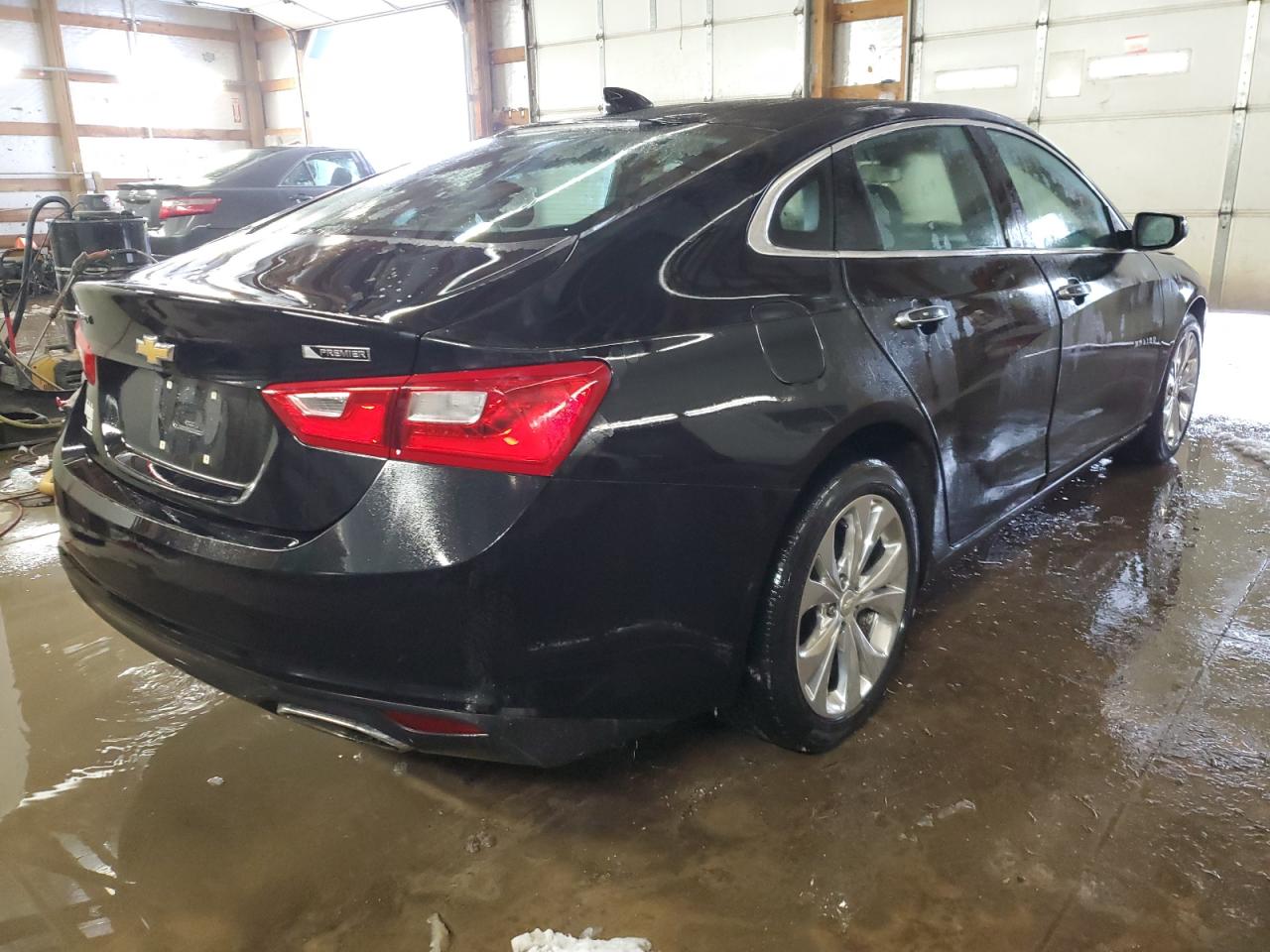 2017 Chevrolet Malibu - Image 3