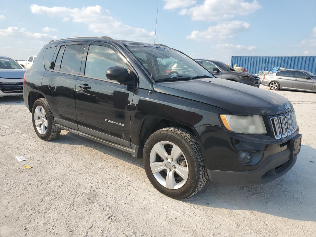 2012 Jeep Compass - Image 4