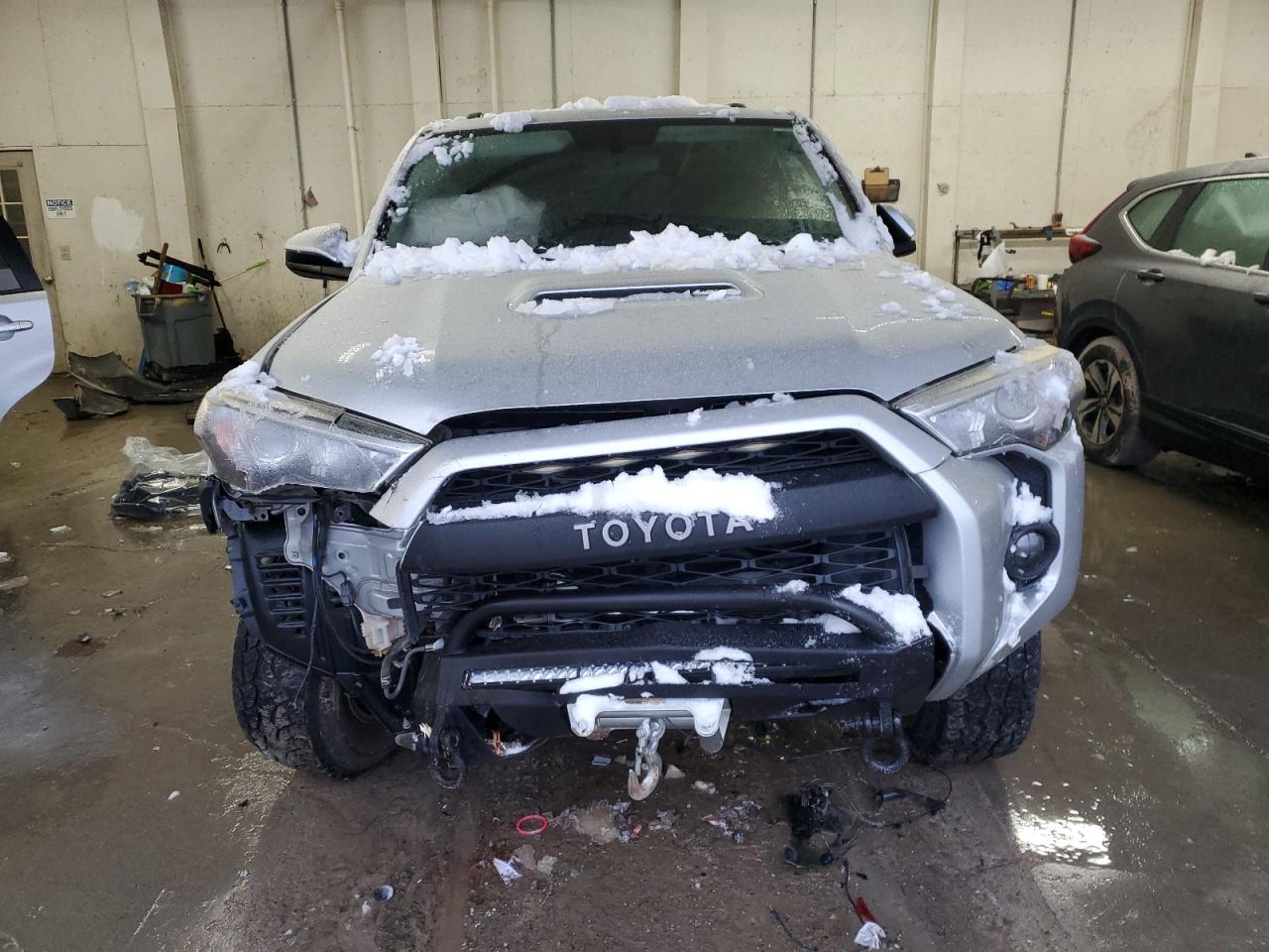 2014 Toyota 4Runner - Image 5