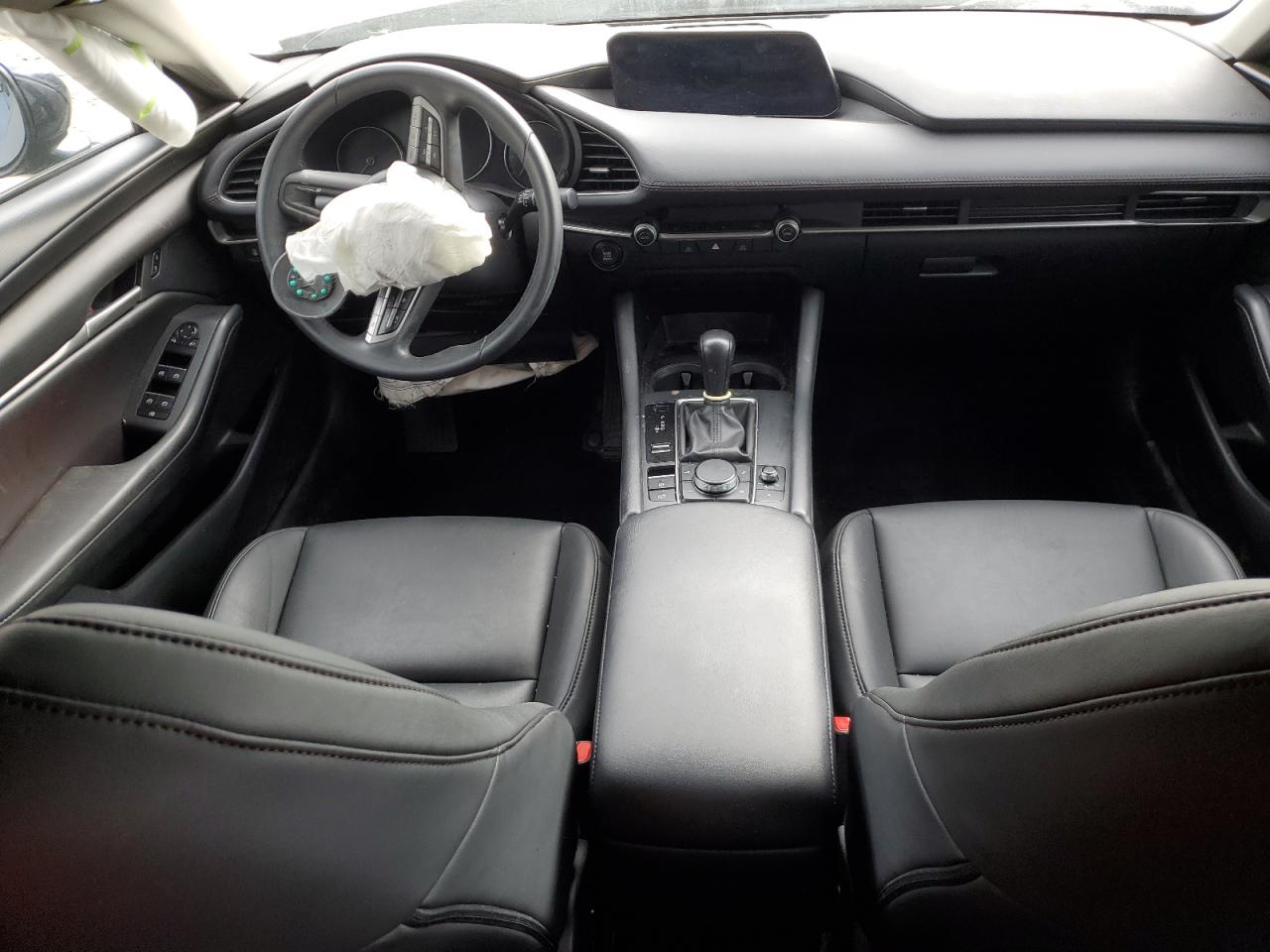 2022 Mazda 3 - Image 8