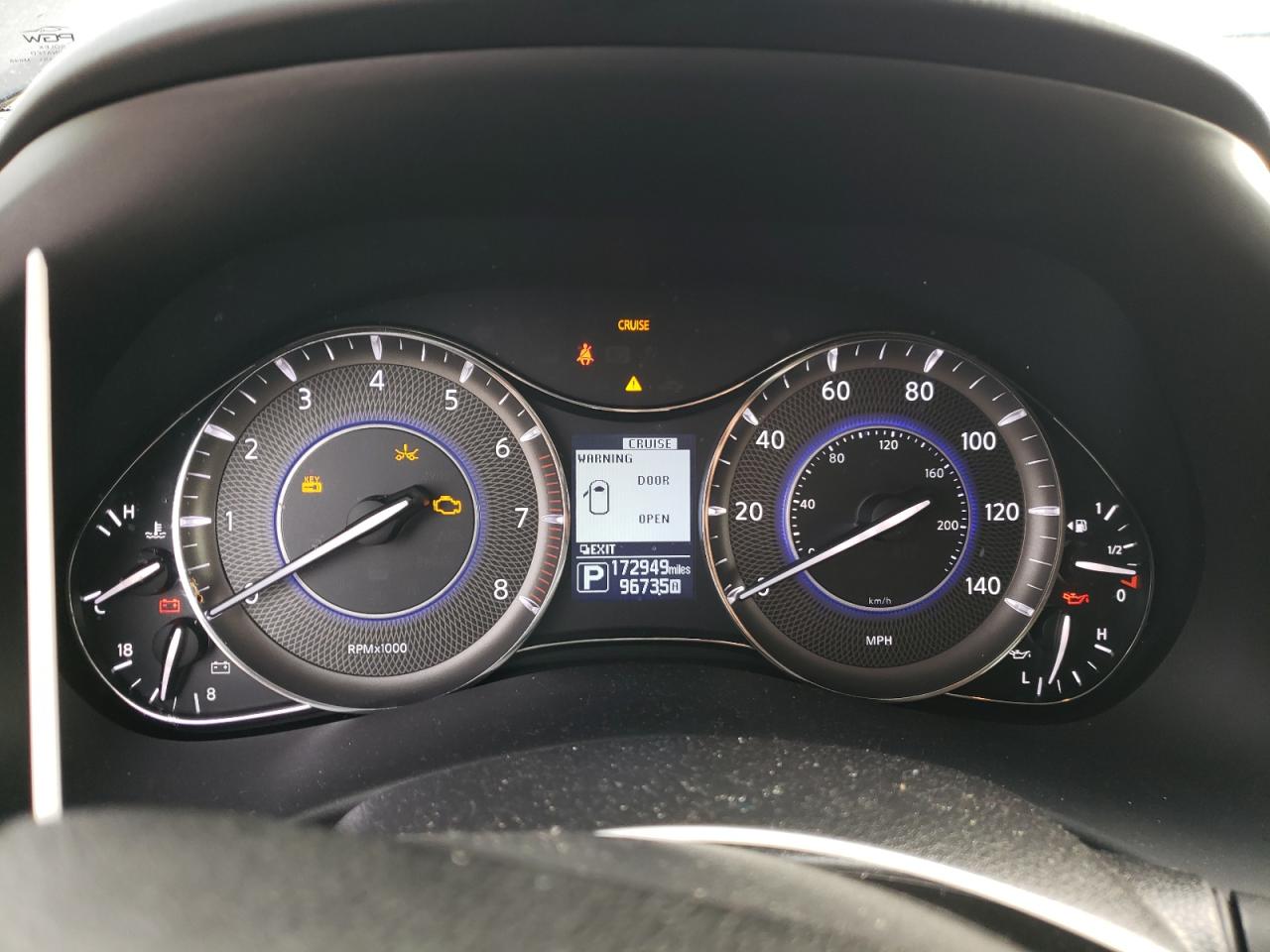 2016 Infiniti QX80 - Image 9