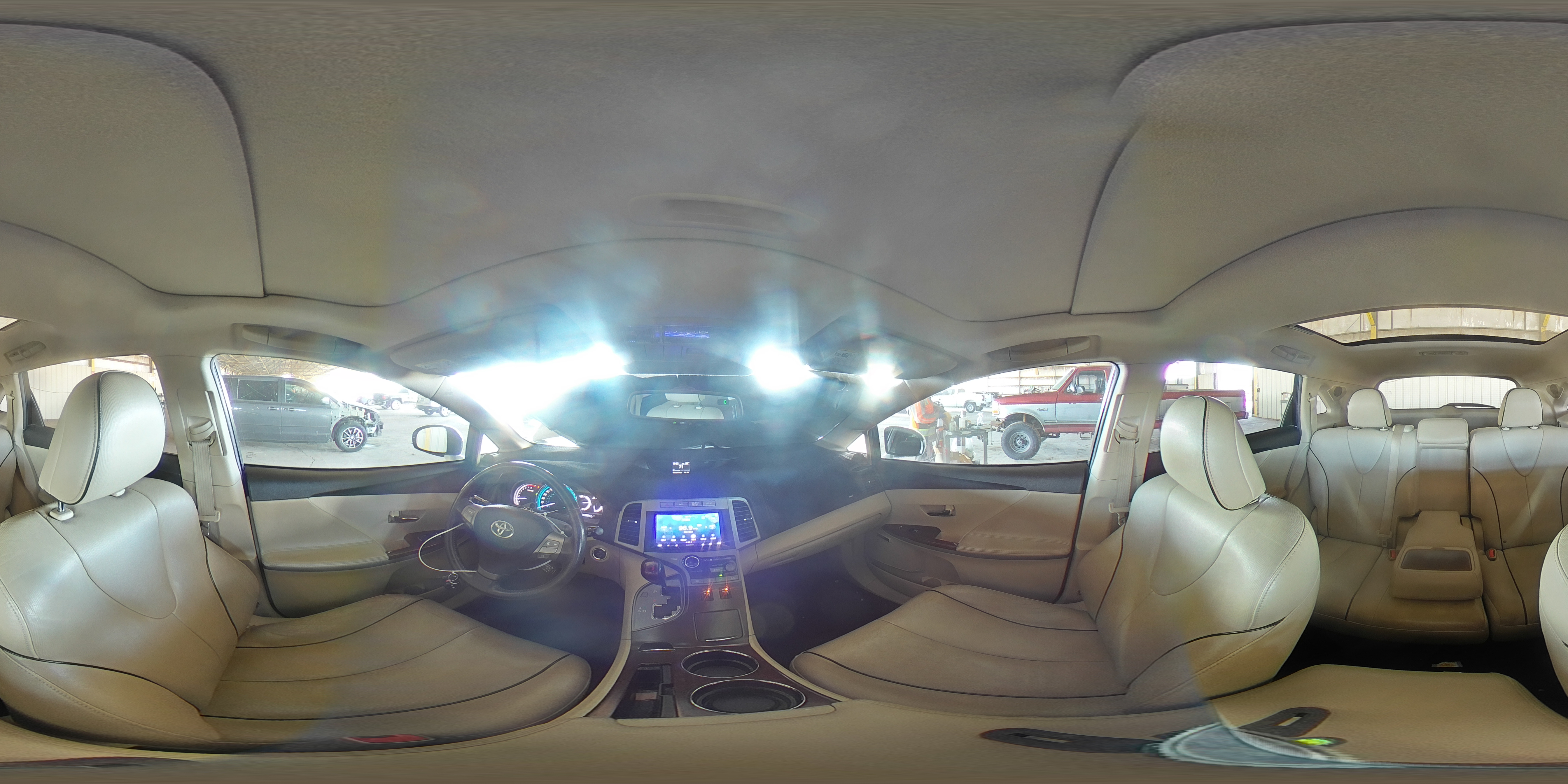 2011 Toyota Venza - Image 13