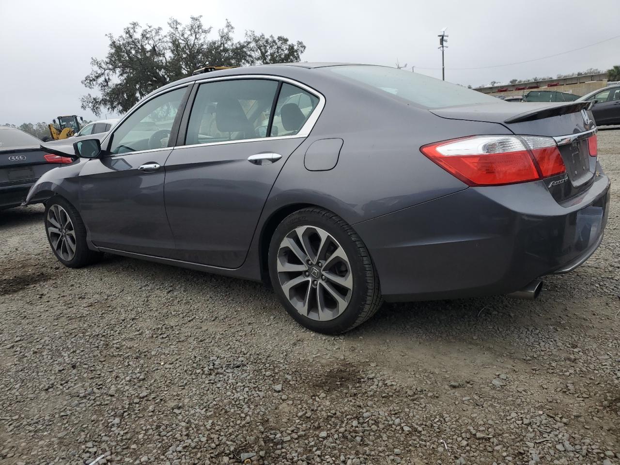 2015 Honda Accord - Image 2