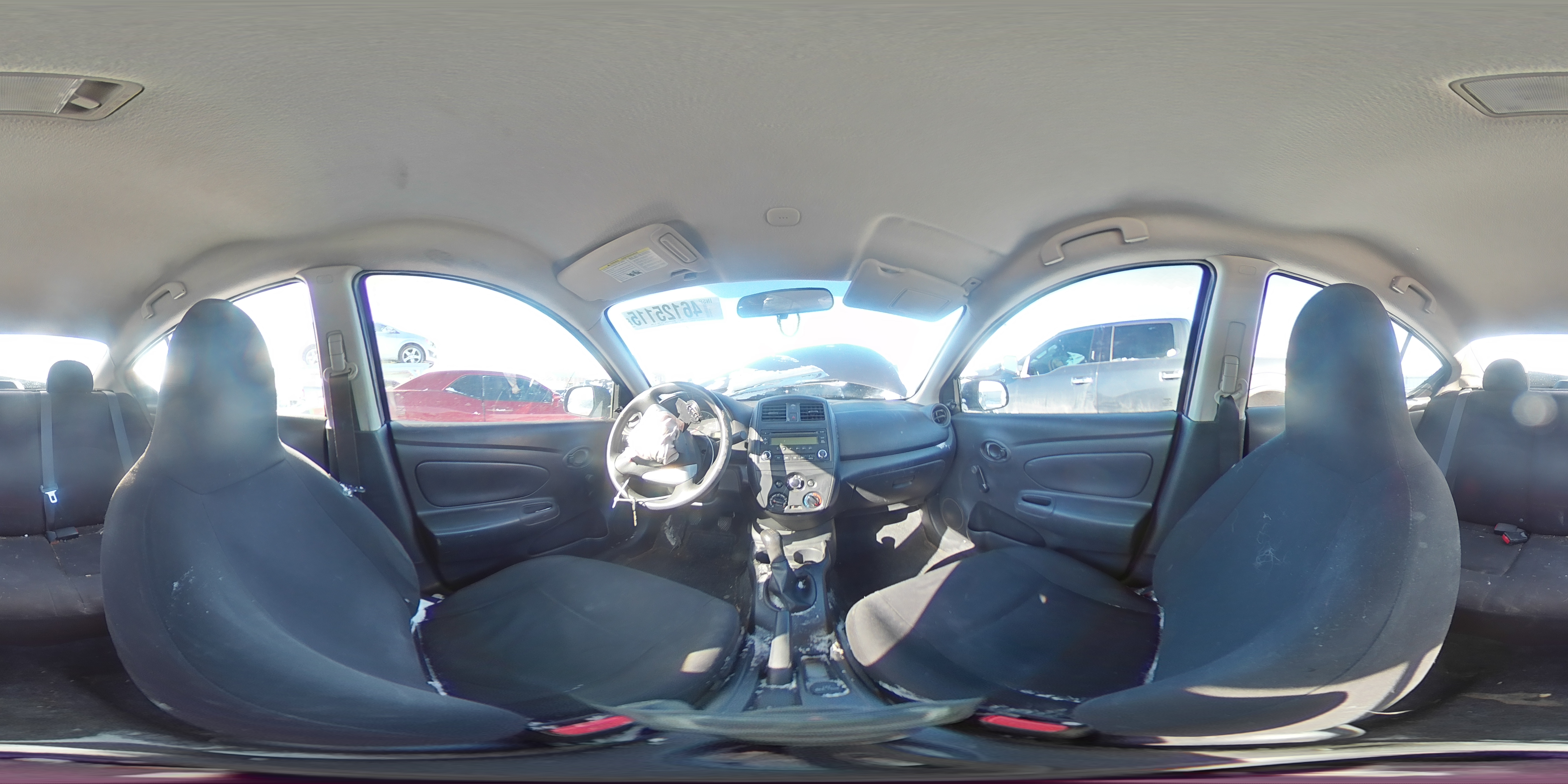 2015 Nissan Versa - Image 12