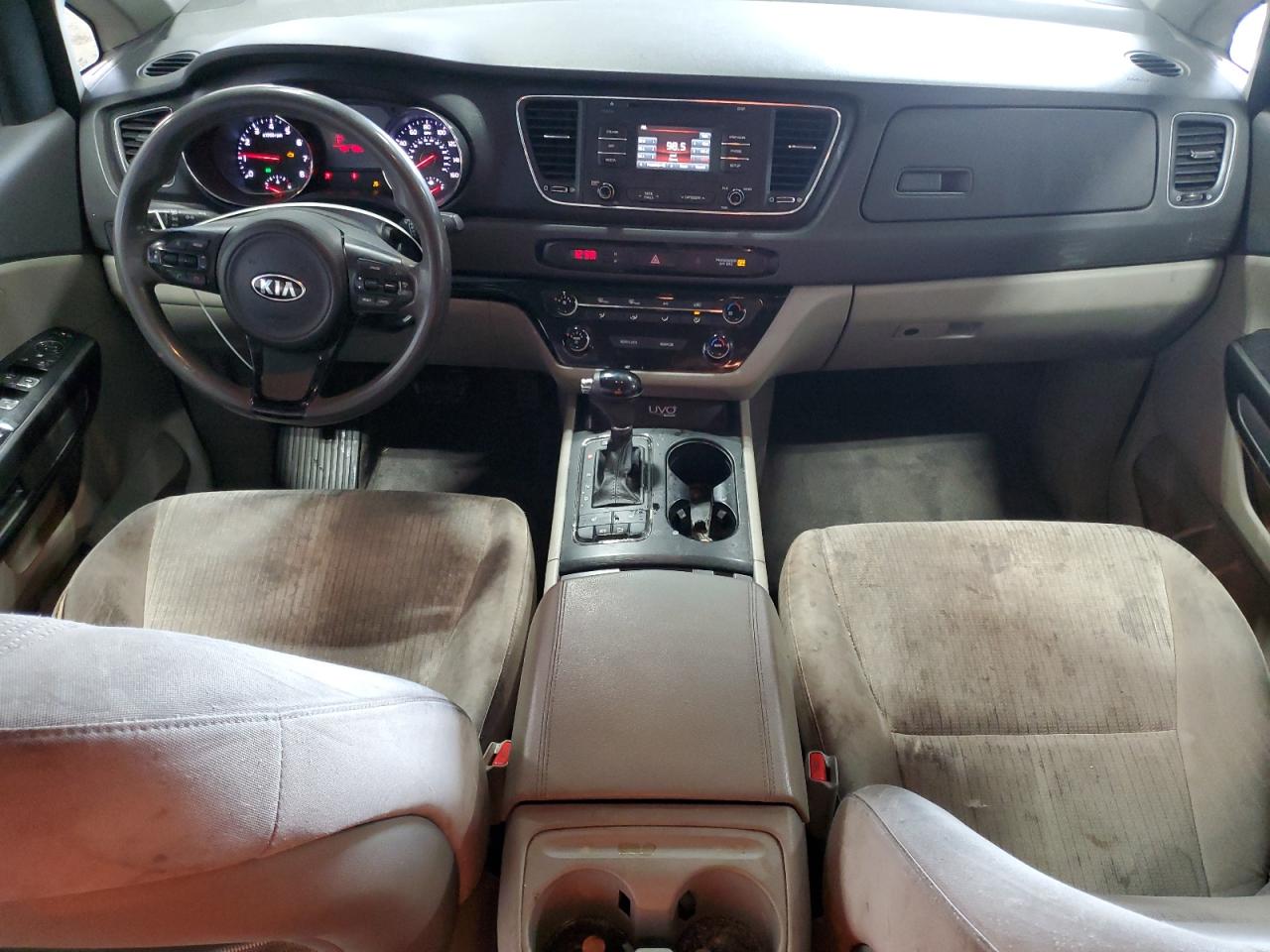 2016 Kia Sedona - Image 8