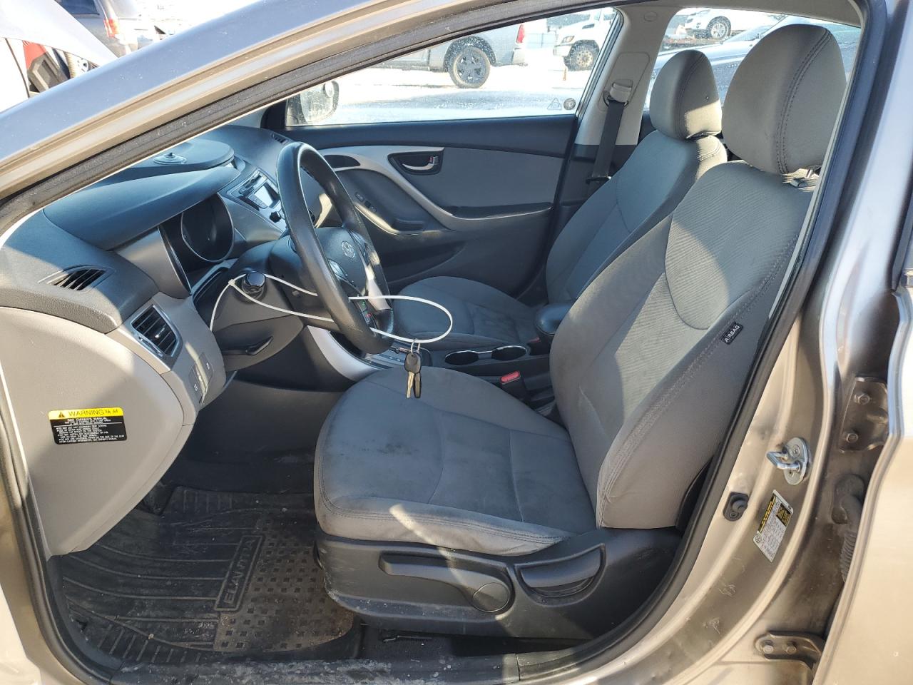 2013 Hyundai Elantra - Image 7