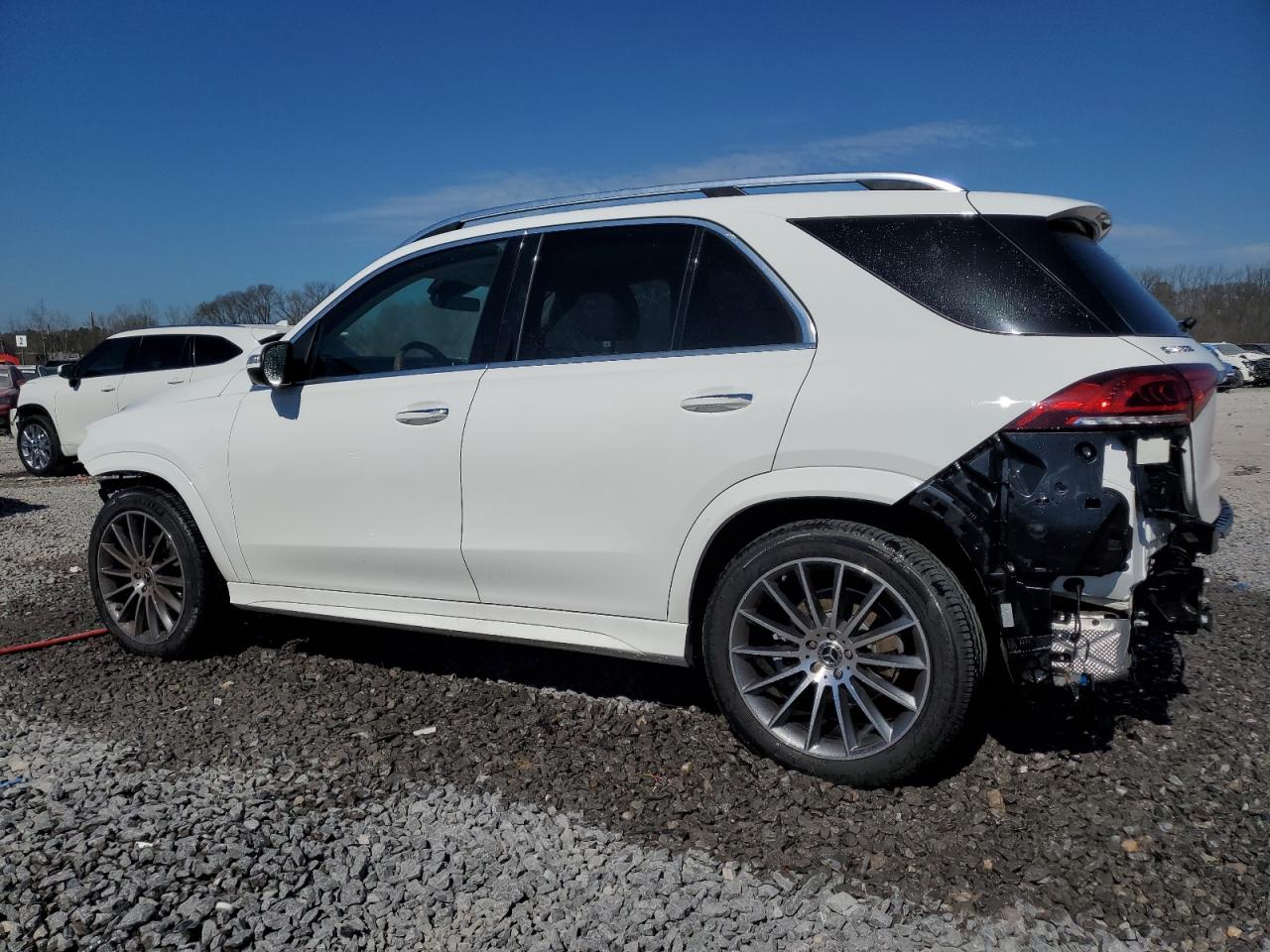 2022 Mercedes-Benz GLE - Image 2