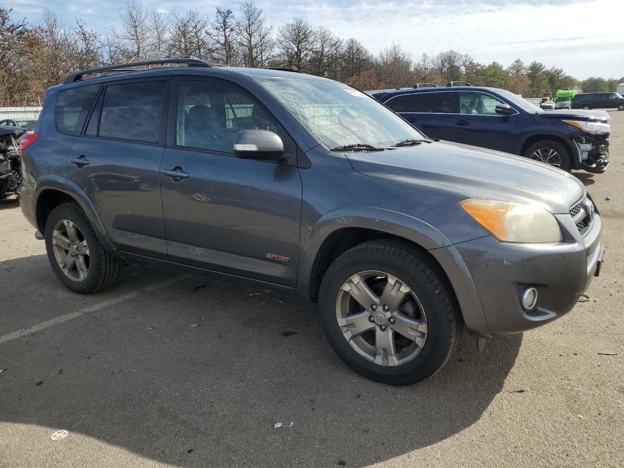 2011 Toyota RAV 4 - Image 4