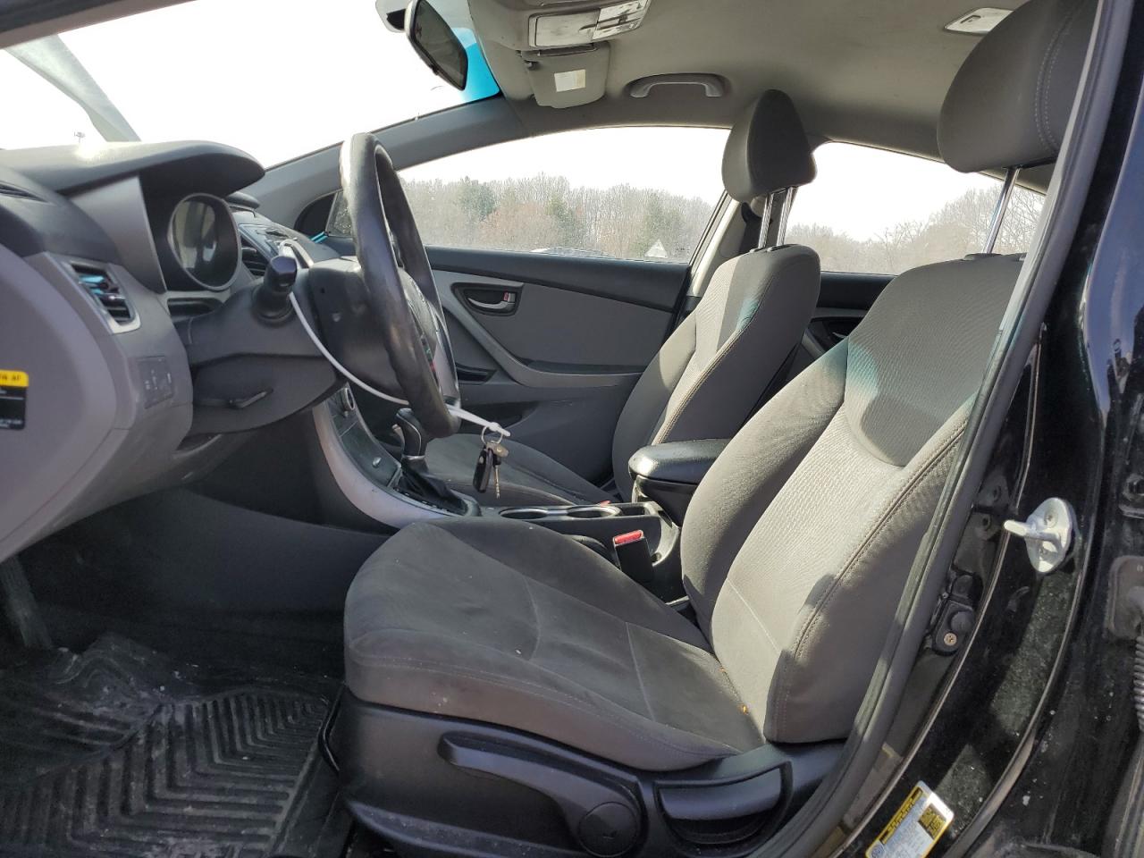 2015 Hyundai Elantra - Image 7