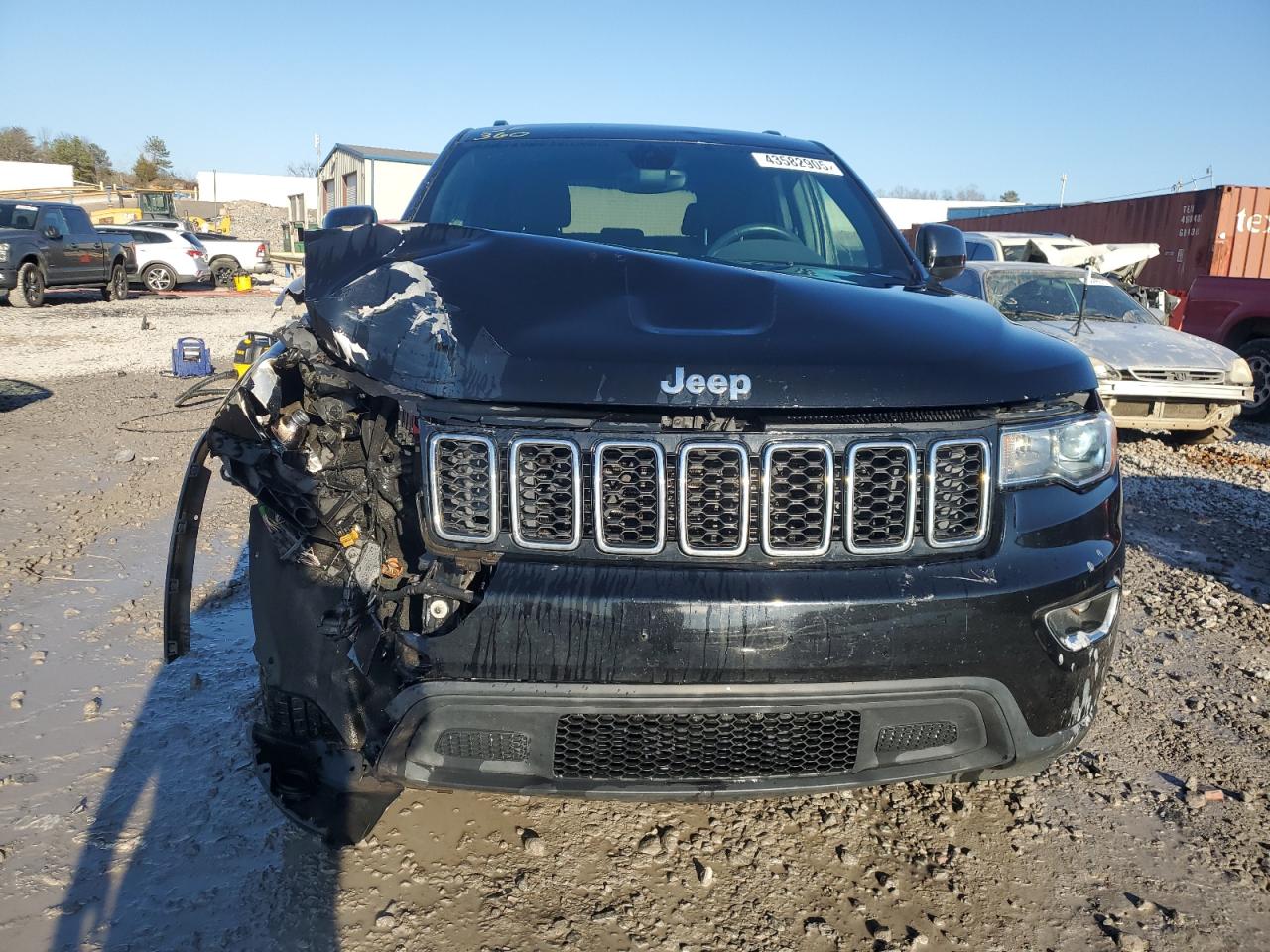 2017 Jeep Grand Cherokee - Image 5