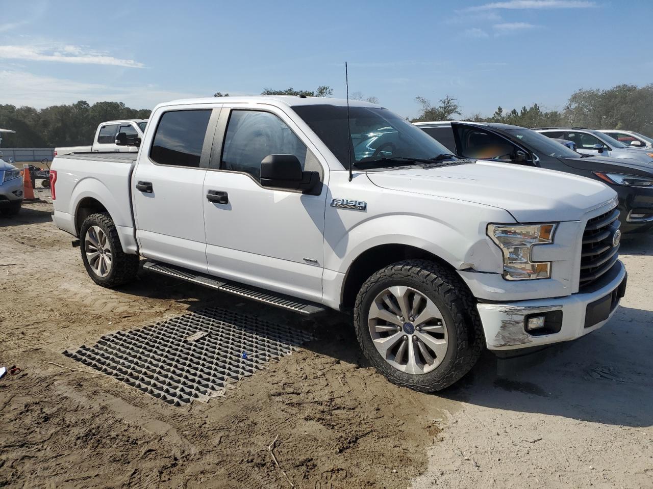 2017 Ford F-150 - Image 4