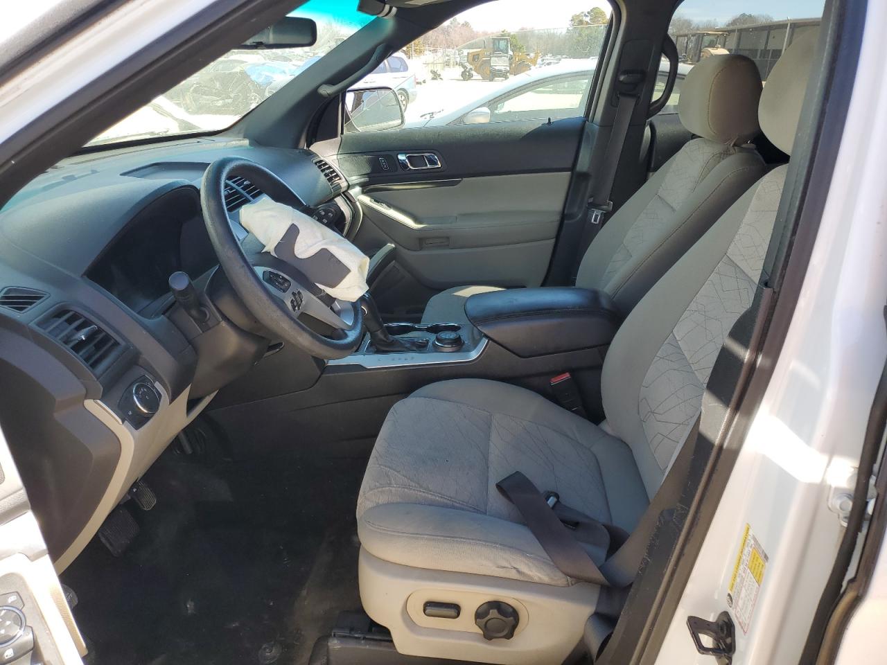 2015 Ford Explorer - Image 7