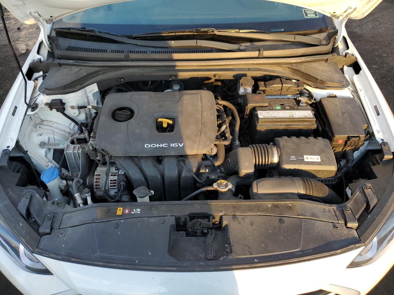 2018 Hyundai Elantra - Image 11