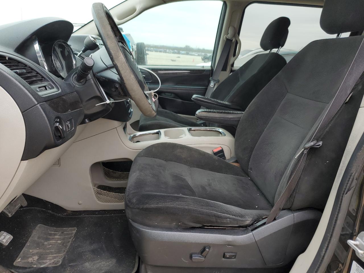 2016 Dodge Caravan - Image 7