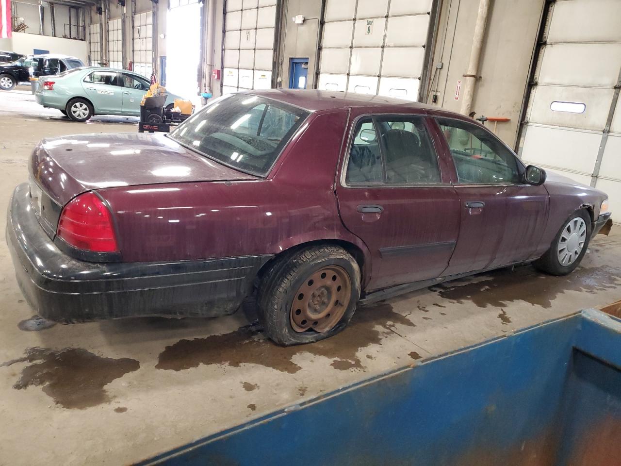 2011 Ford Crown Victoria - Image 3