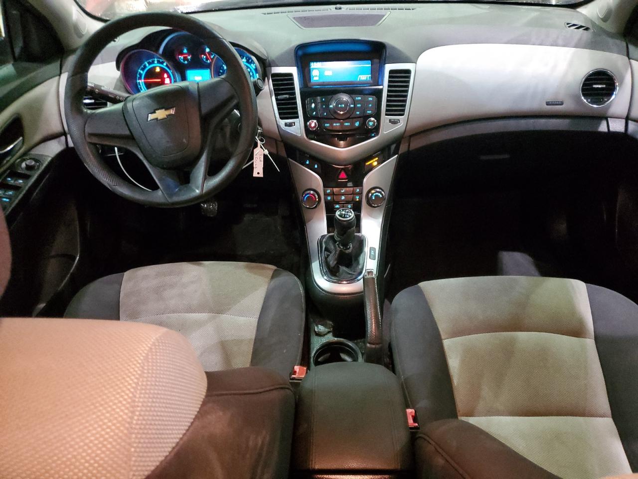 2012 Chevrolet Cruze - Image 8