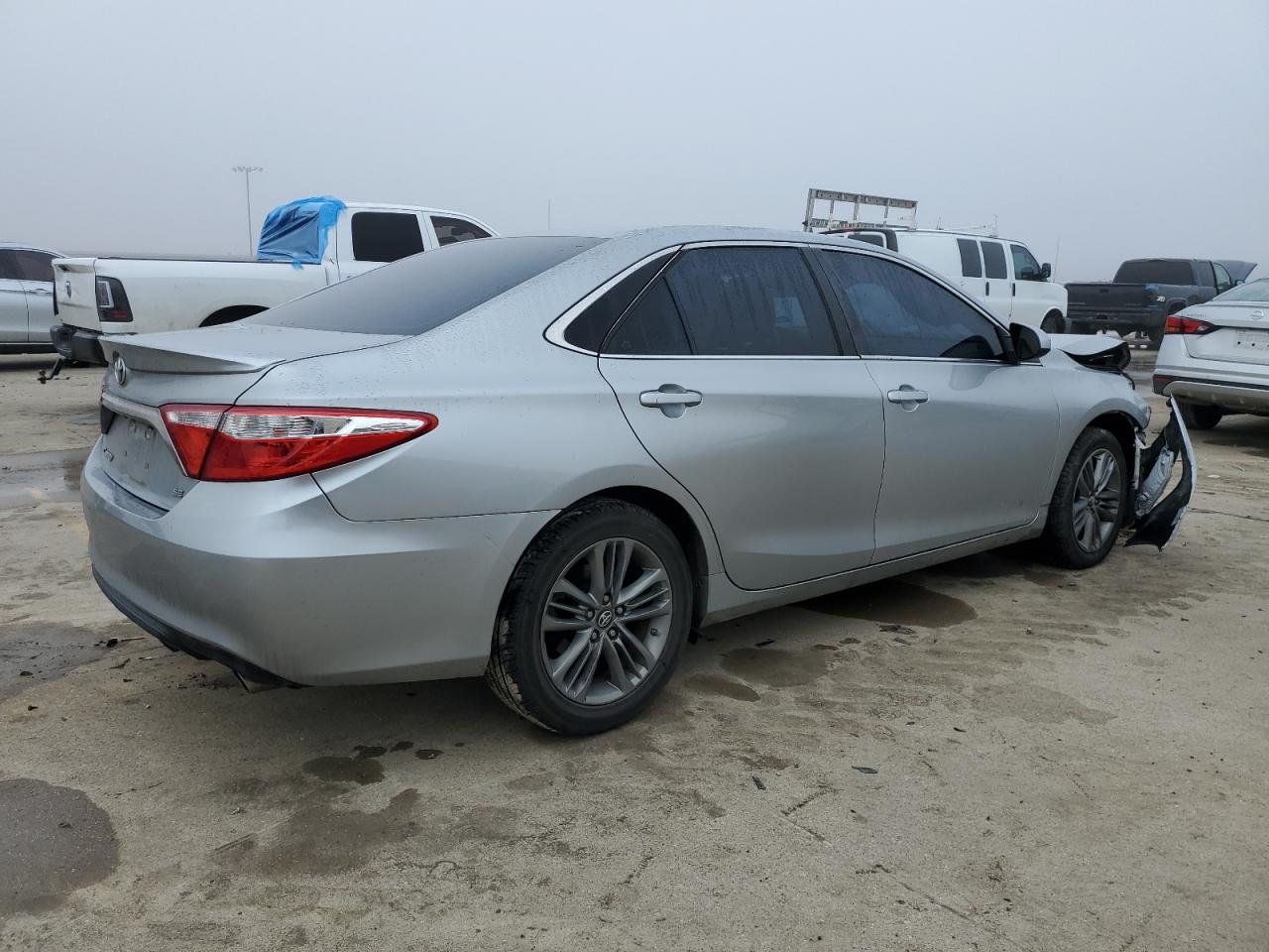 2016 Toyota Camry - Image 3
