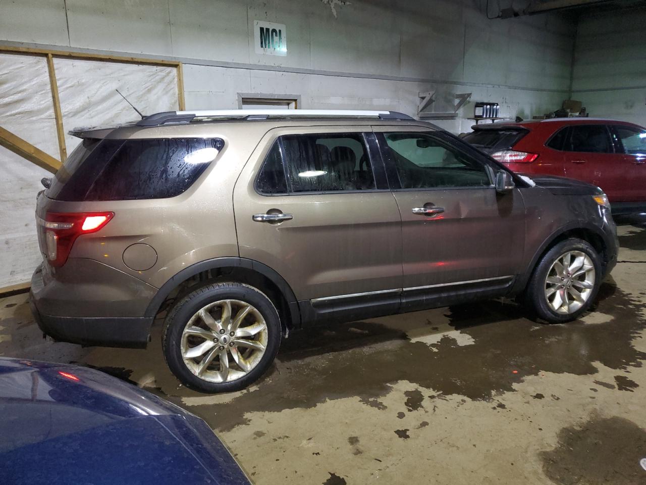 2015 Ford Explorer - Image 3