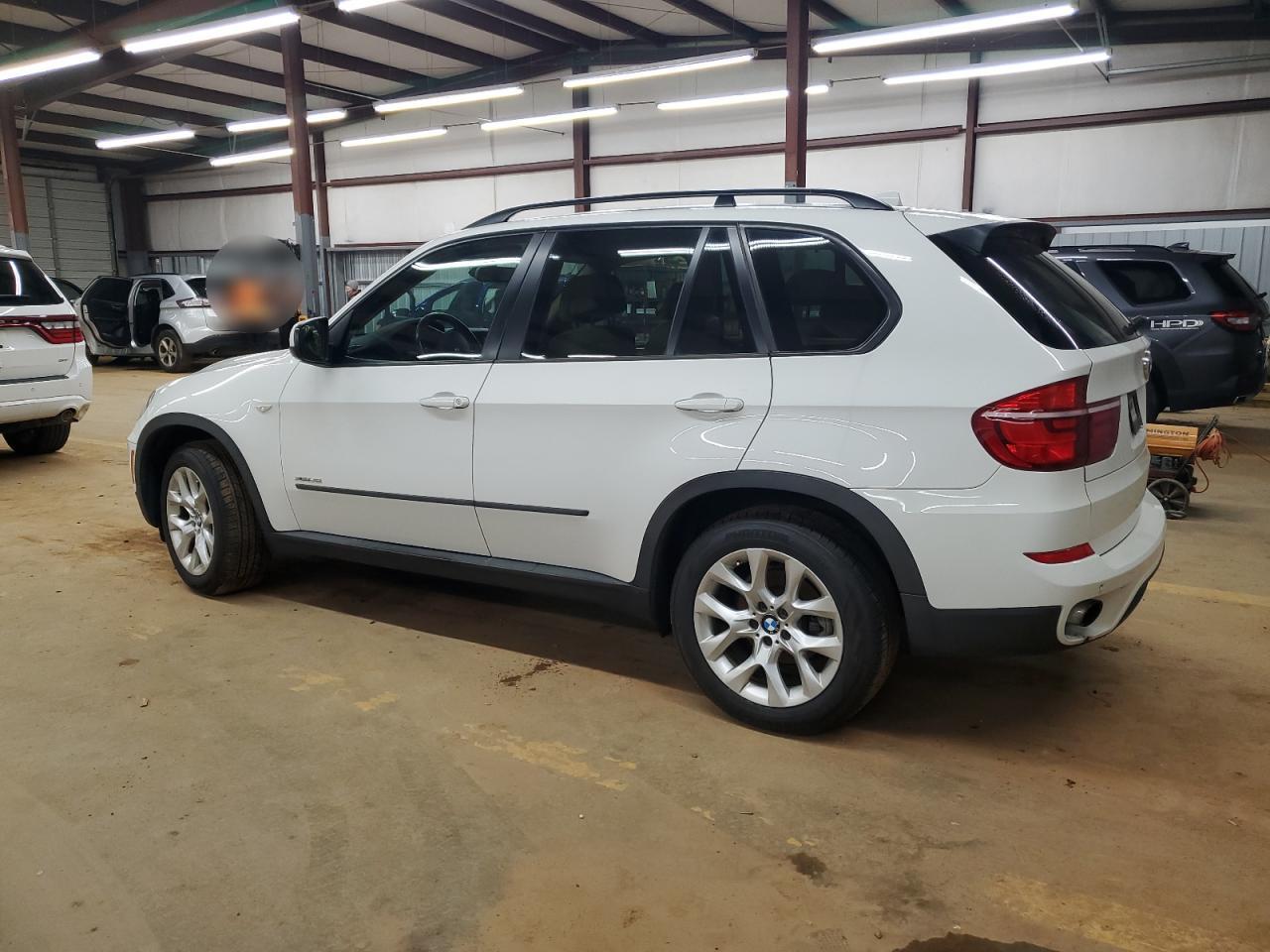 2012 BMW X5 - Image 2
