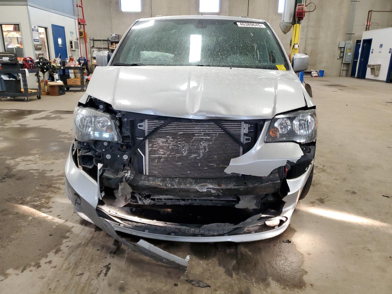 2019 Dodge Caravan - Image 5