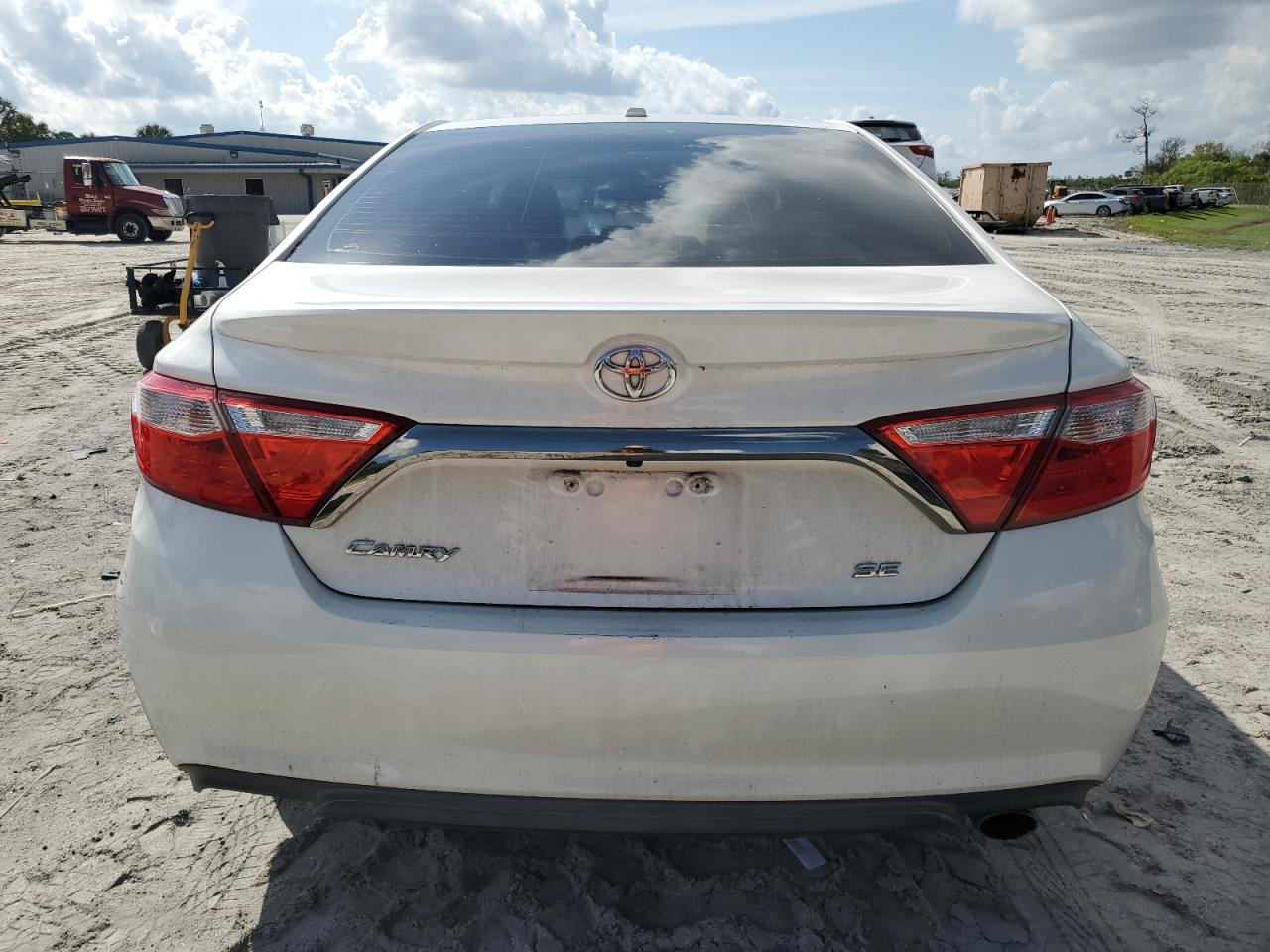 2015 Toyota Camry - Image 6