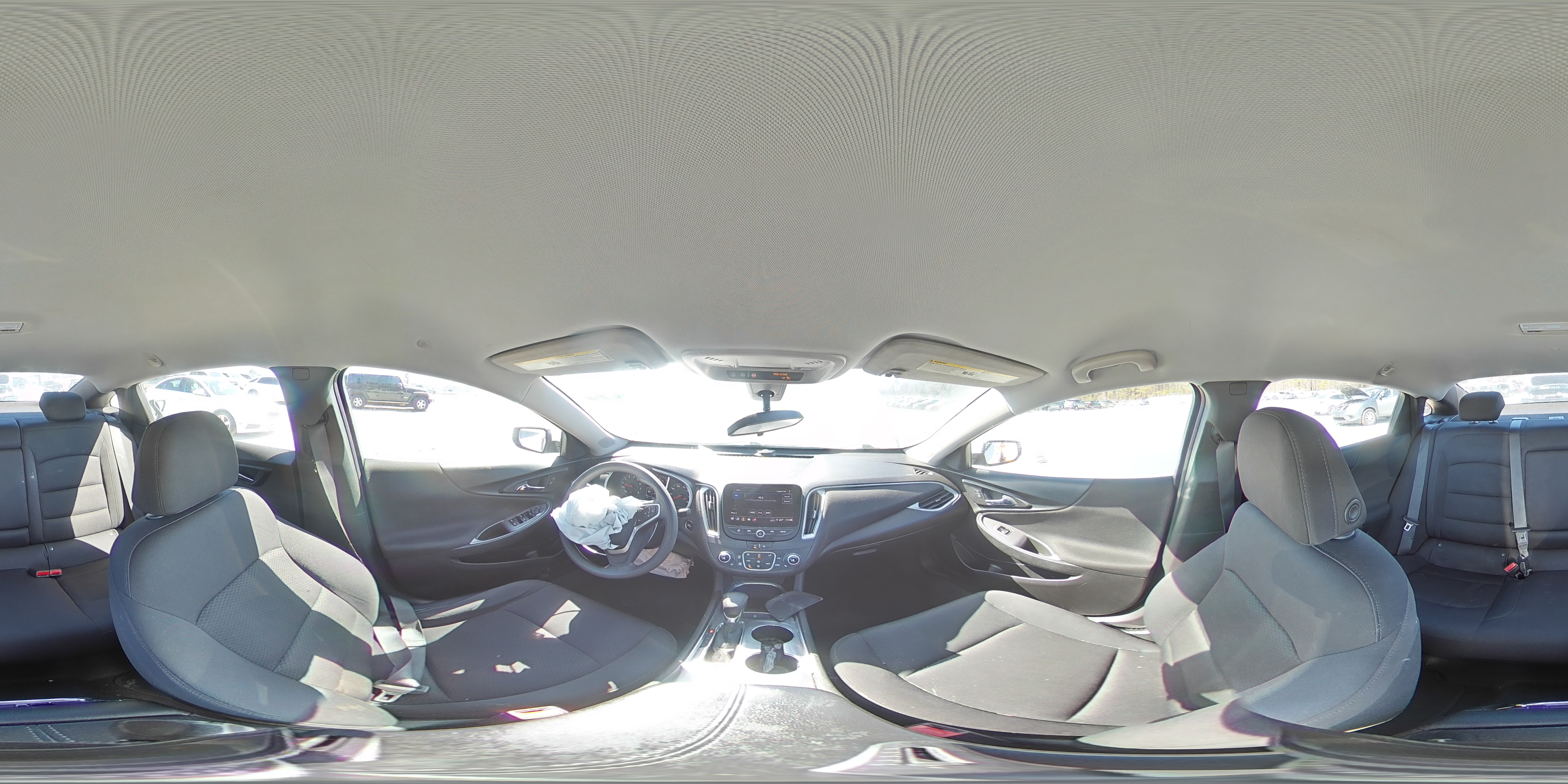 2022 Chevrolet Malibu - Image 13