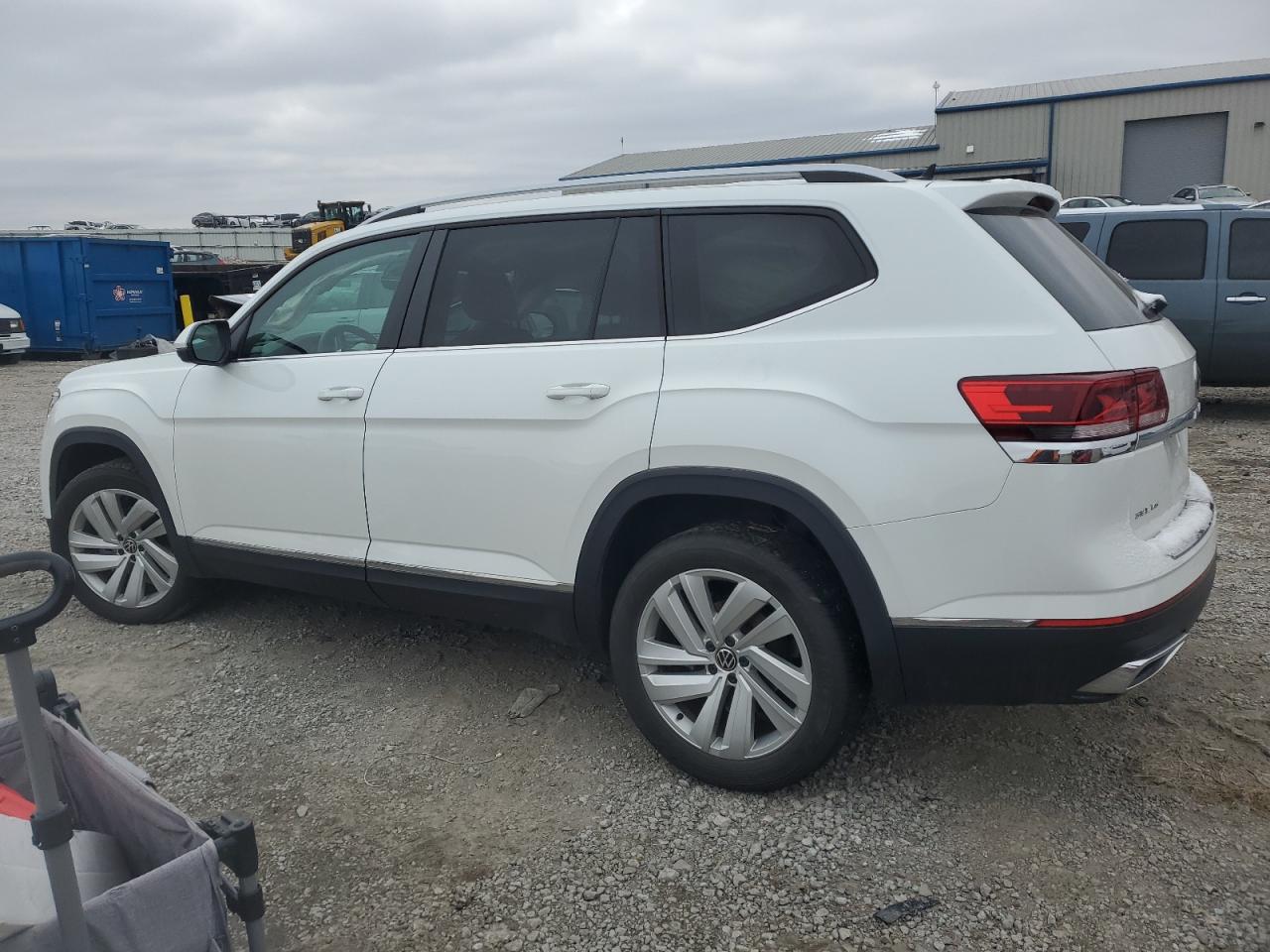 2021 Volkswagen Atlas - Image 2