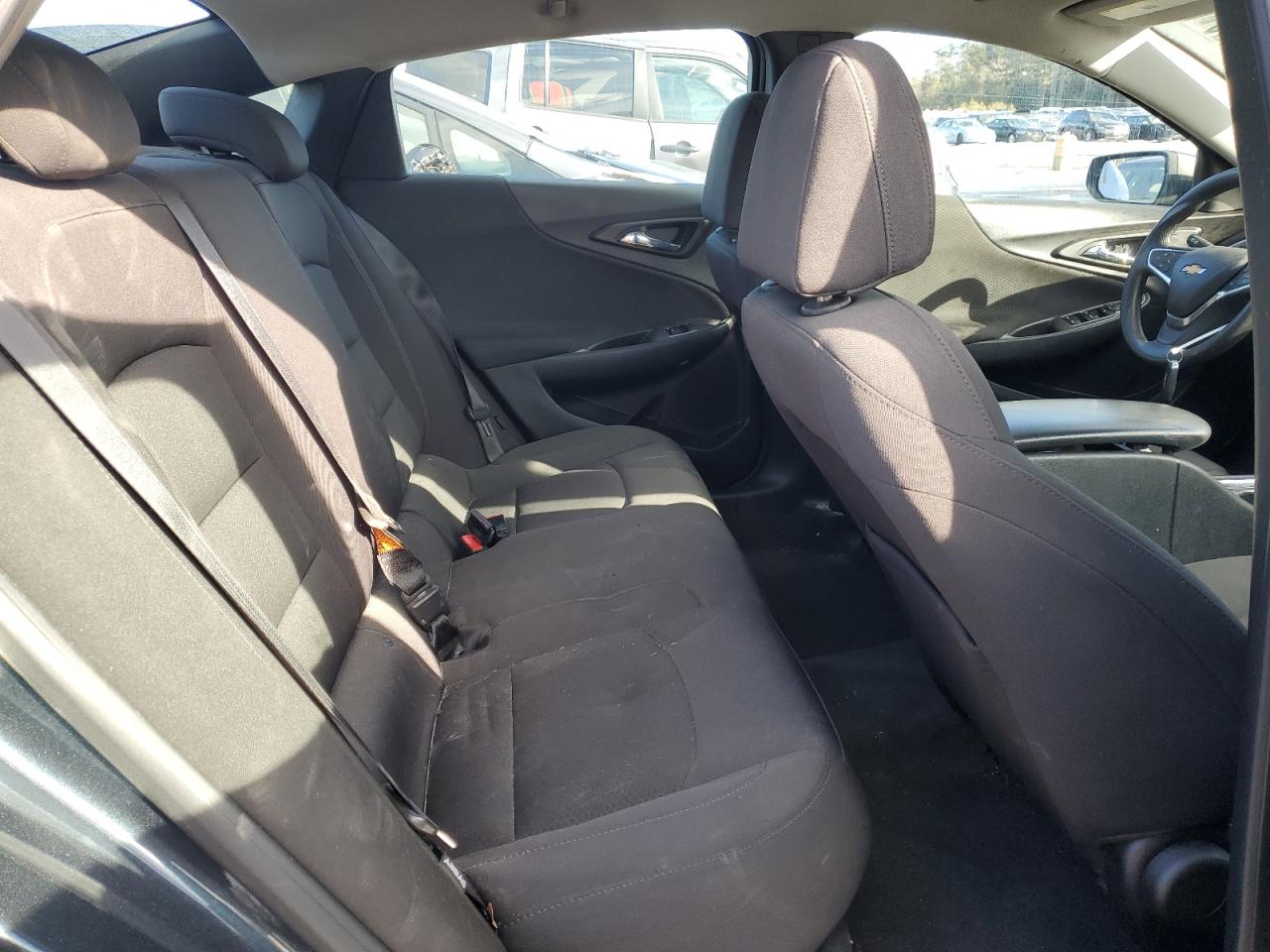 2019 Chevrolet Malibu - Image 10