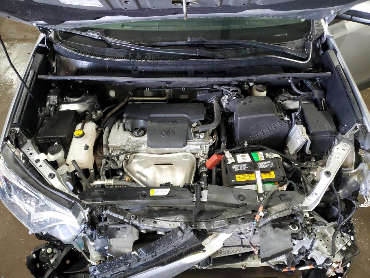 2018 Toyota RAV 4 - Image 12