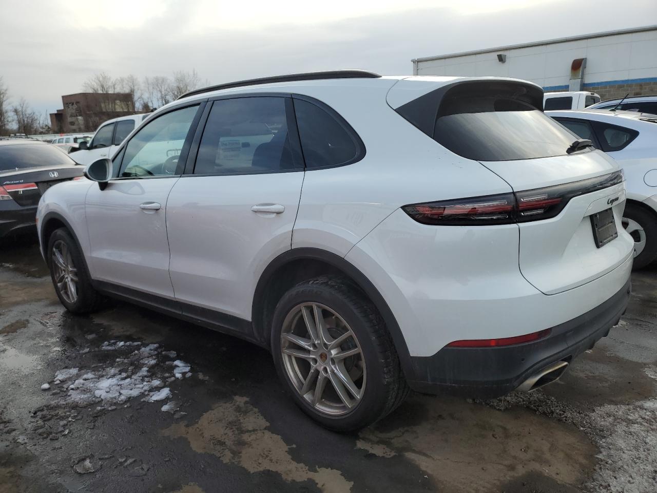 2019 Porsche Cayenne - Image 2