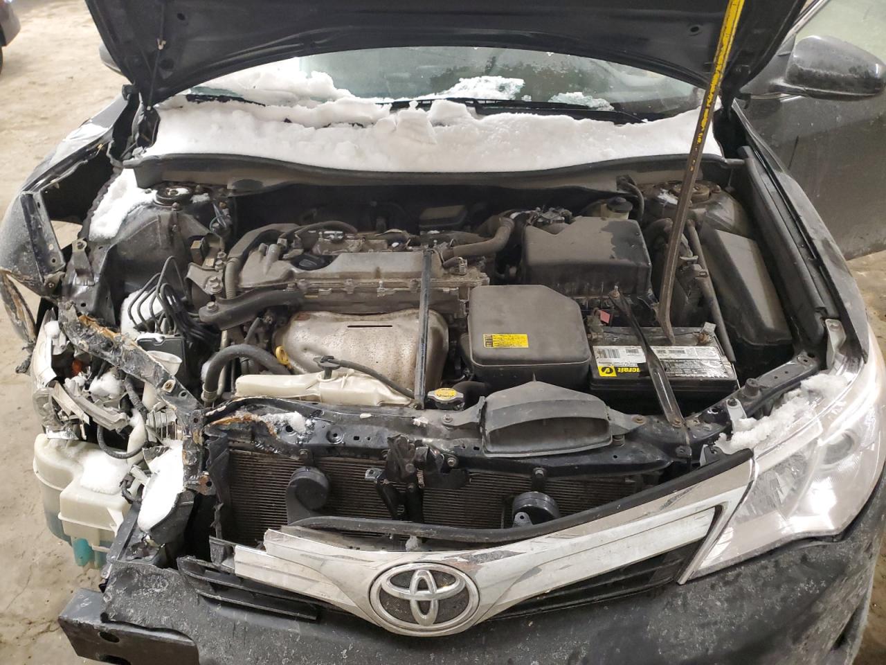 2012 Toyota Camry - Image 11