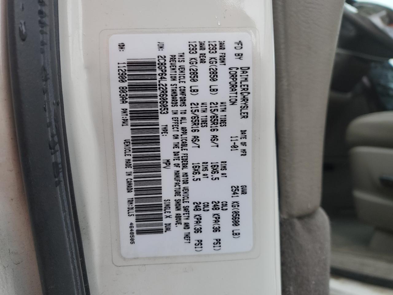 2002 Chrysler Town & Country - Image 12