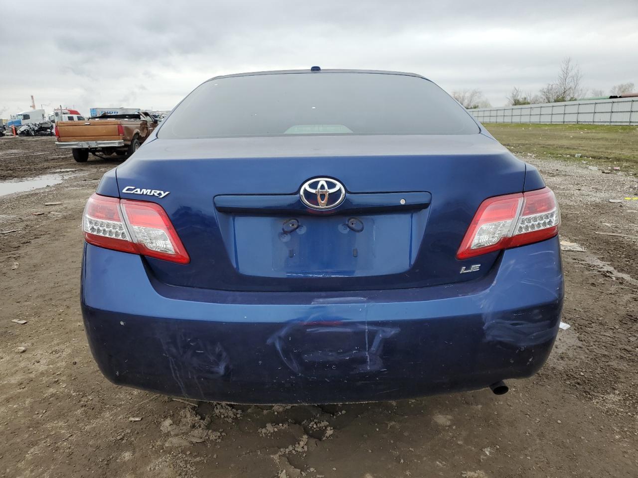 2011 Toyota Camry - Image 6