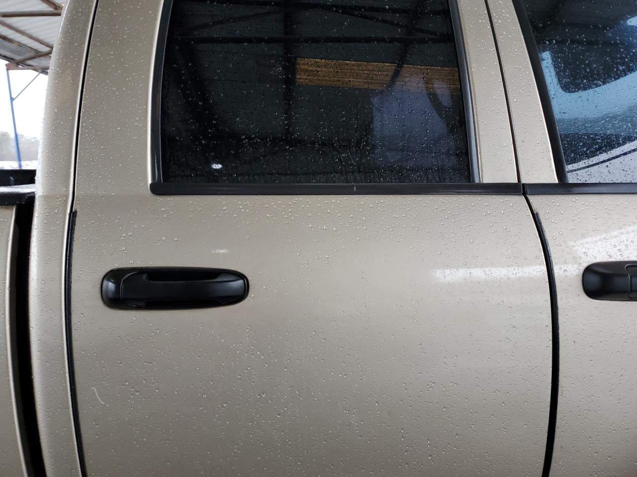 2005 Dodge RAM - Image 10