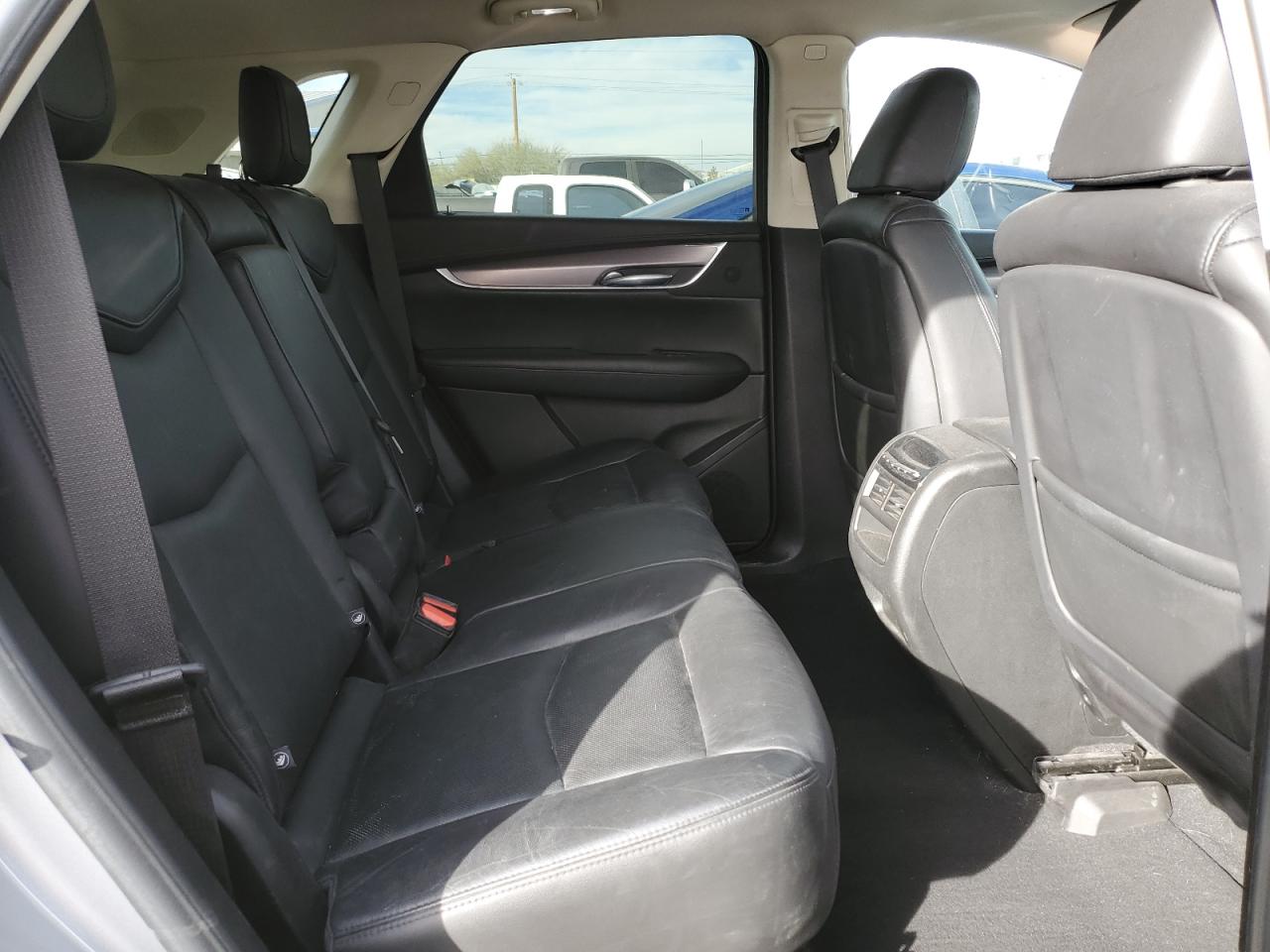 2018 Cadillac XT5 - Image 11
