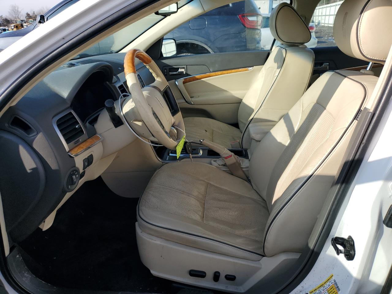 2011 Lincoln MKZ - Image 7