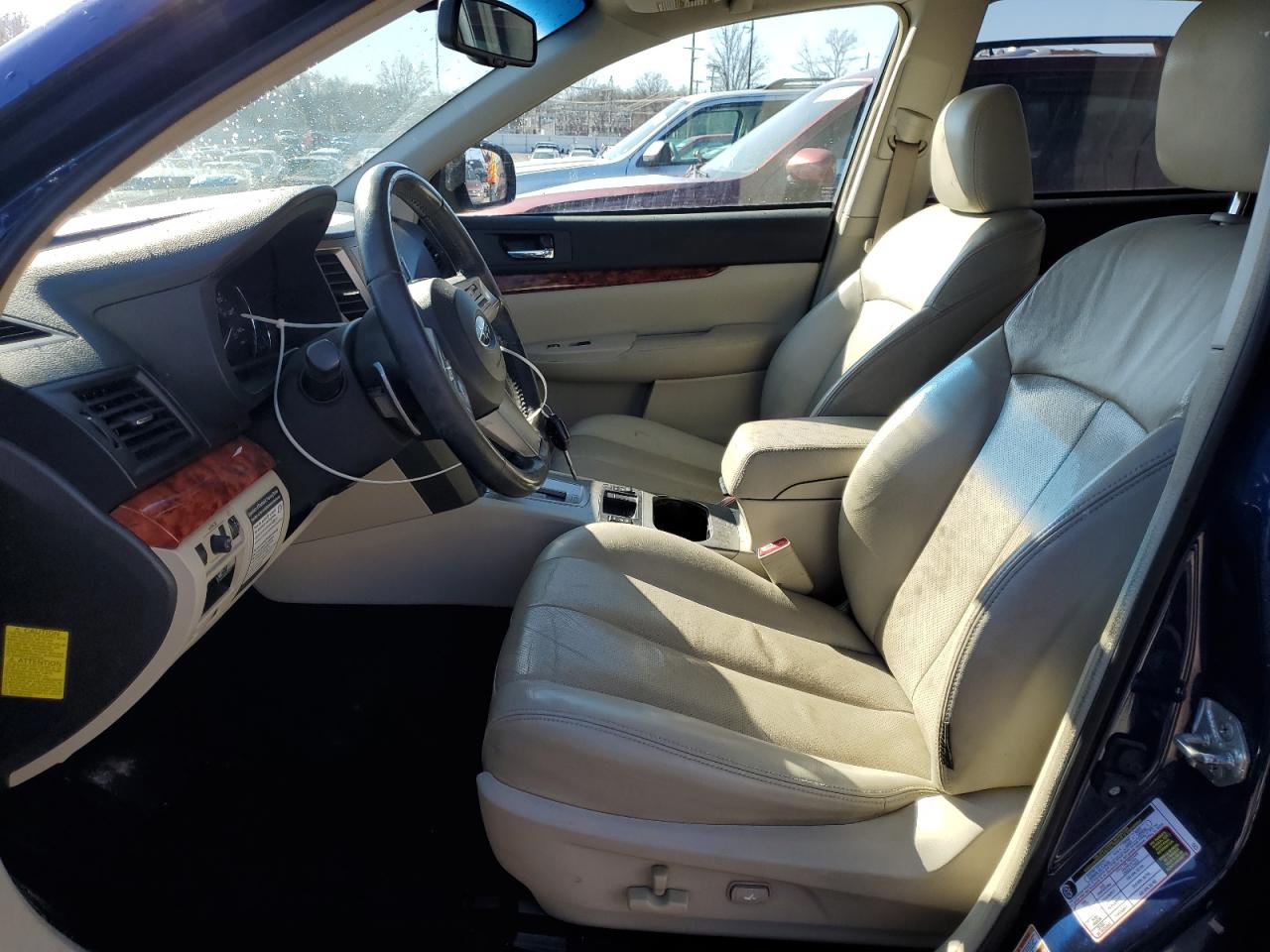 2010 Subaru Outback - Image 7