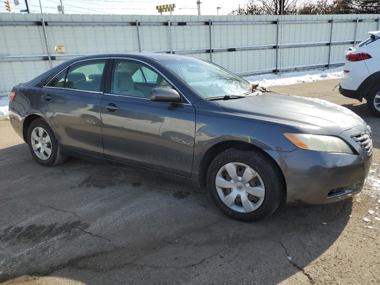 2009 Toyota Camry - Image 4