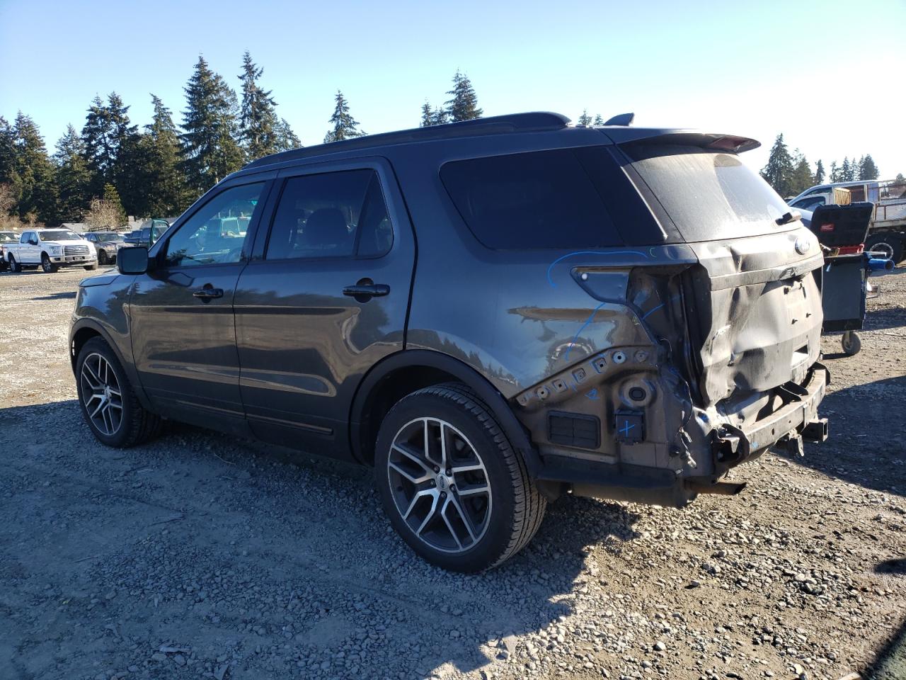 2016 Ford Explorer - Image 2