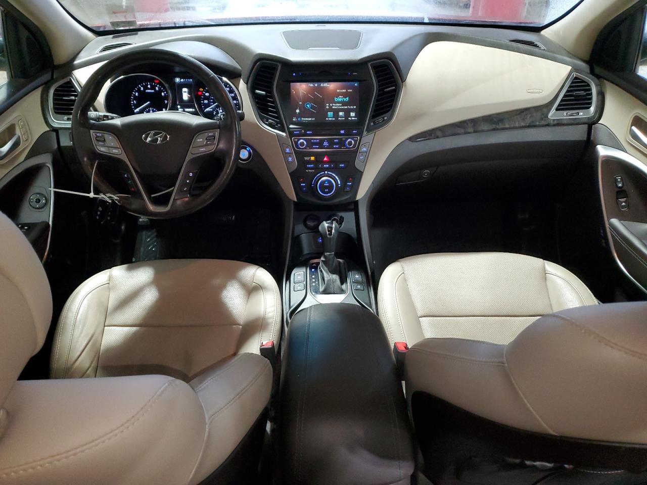2017 Hyundai Santa Fe - Image 8