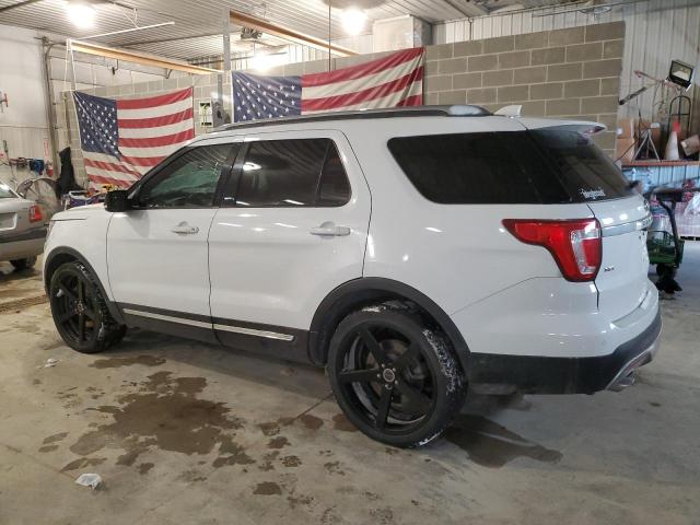 Parquets FORD EXPLORER 2017 Biały