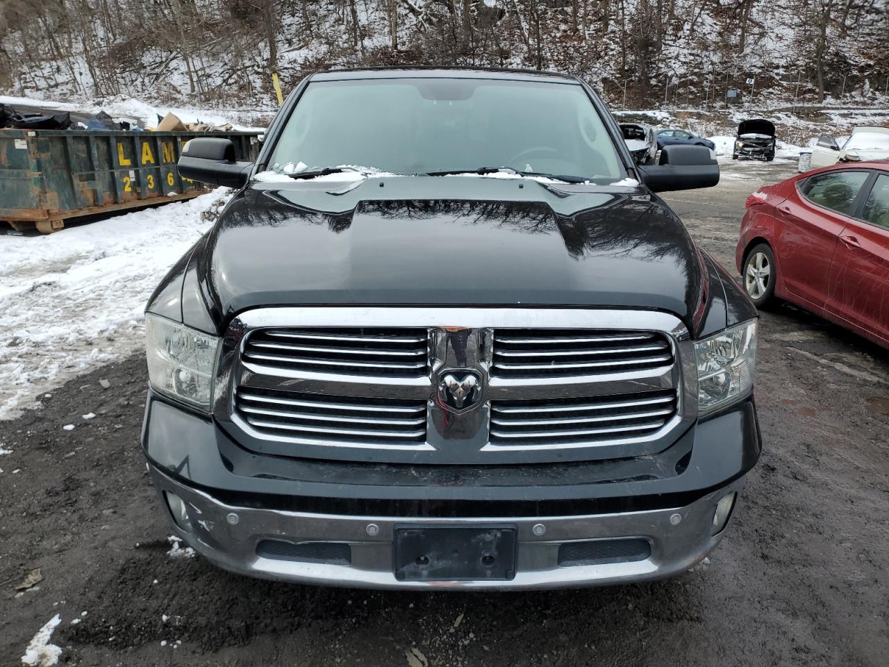2016 RAM 1500 - Image 5