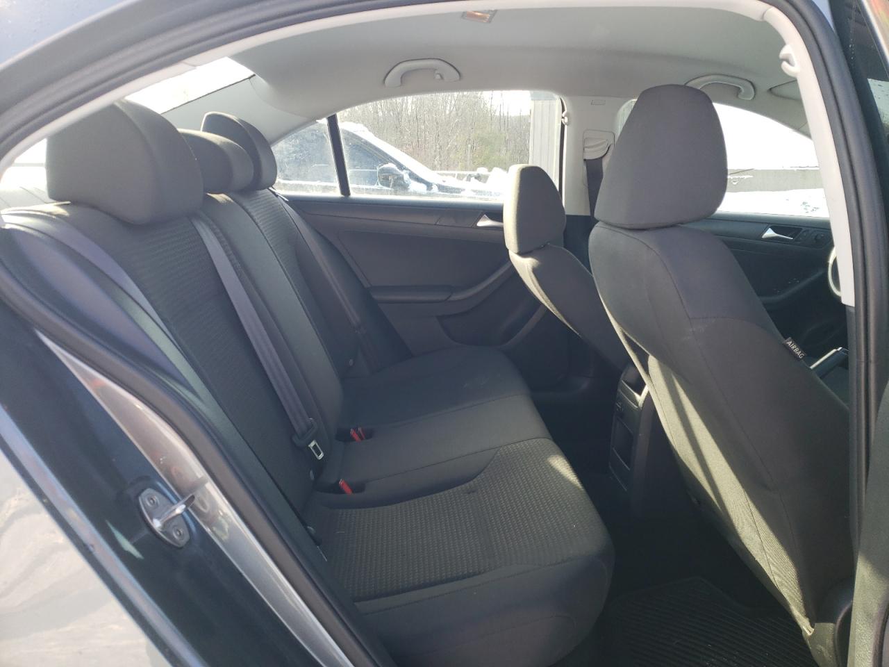 2015 Volkswagen Jetta - Image 10