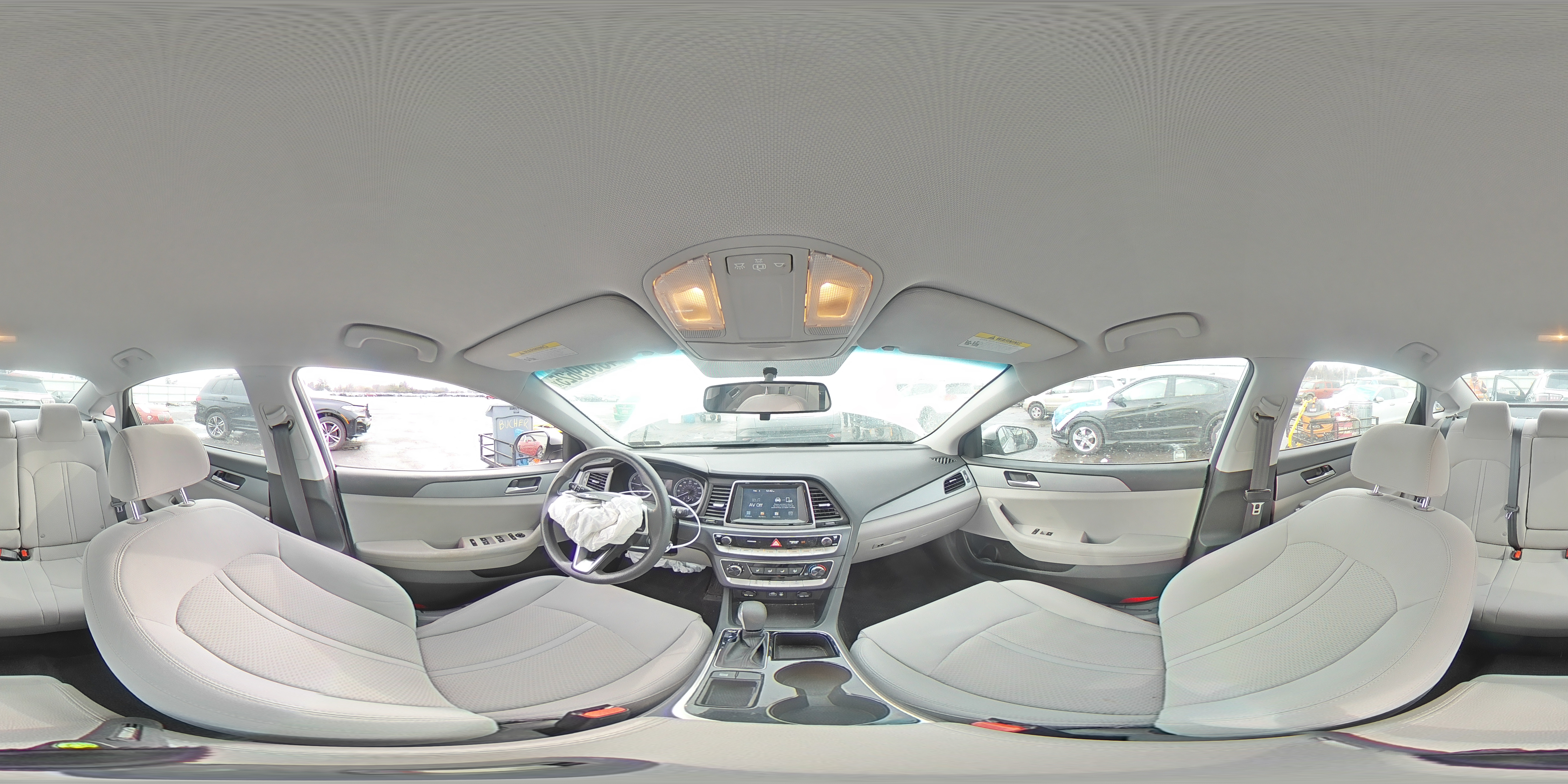 2018 Hyundai Sonata - Image 12